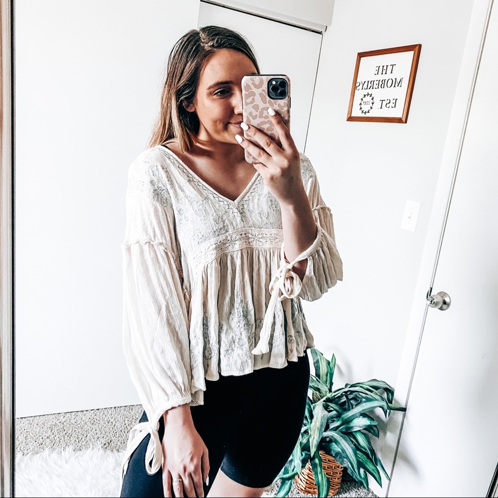 American Eagle top